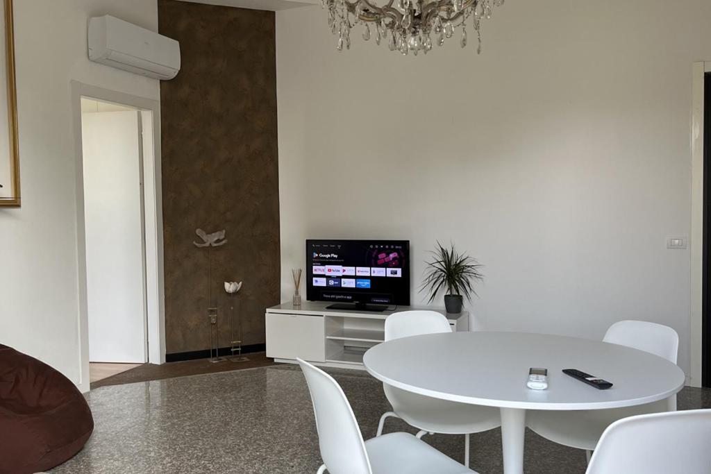 La Casa Di Antoine Apartment Cesano Maderno Ngoại thất bức ảnh